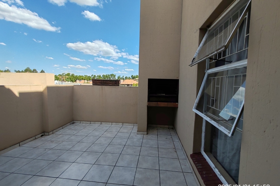 1 Bedroom Property for Sale in Edge On the Vaal Free State